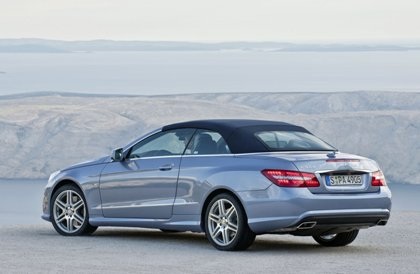 Hình ảnh chính thức đầu tiên của E-Class mui trần - 3