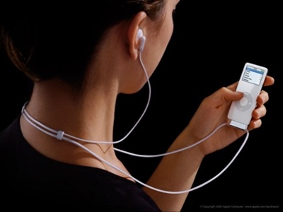 Máy MP3 đe dọa gây điếc, EU muốn áp trần âm lượng - 1