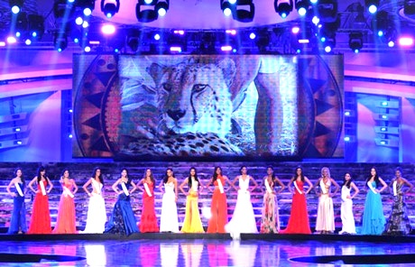 Người đẹp Hương Giang: “Tôi đã thoả mãn...” - 2 Người đẹp Hương Giang: “Tôi đã thoả mãn...” - 2
