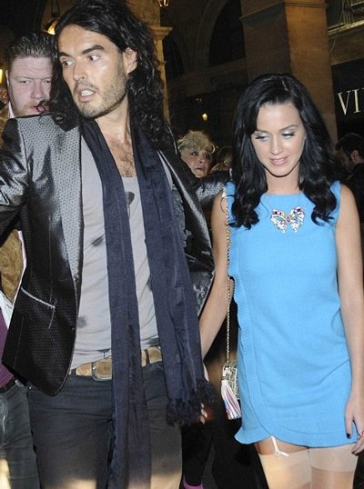 Russell Brand sẽ cầu hôn Katy Perry vào Giáng Sinh - 2