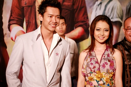 Tăng Thanh Hà nổi bật trong buổi ra mắt phim “Bẫy Rồng” - 19