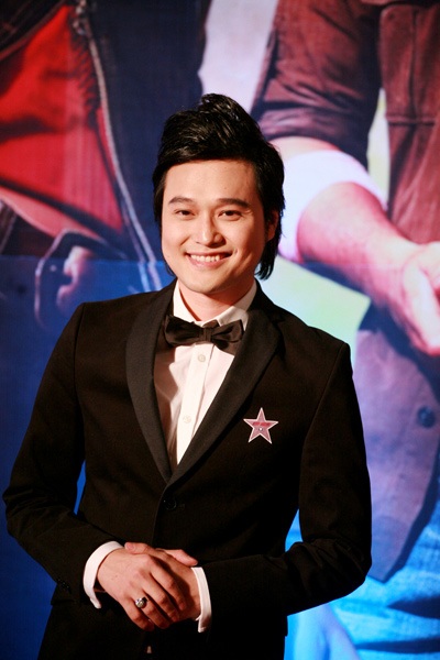 Tăng Thanh Hà nổi bật trong buổi ra mắt phim “Bẫy Rồng” - 21