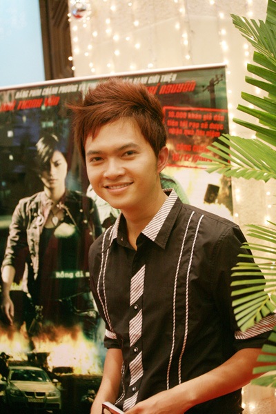 Tăng Thanh Hà nổi bật trong buổi ra mắt phim “Bẫy Rồng” - 24