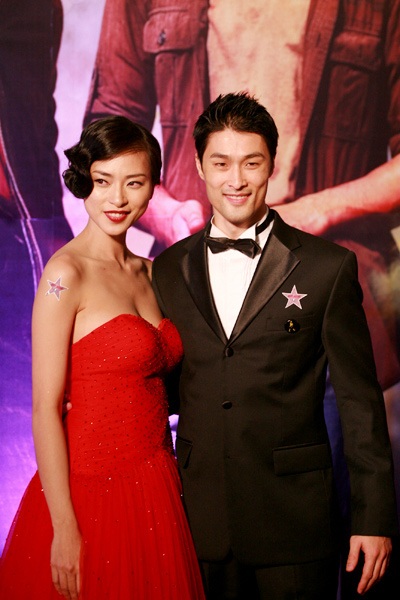 Tăng Thanh Hà nổi bật trong buổi ra mắt phim “Bẫy Rồng” - 6