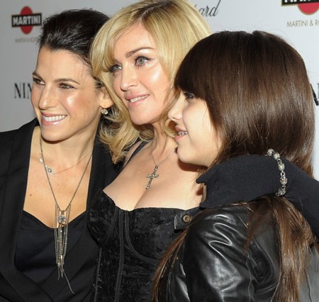 Madonna quá trẻ trung trong buổi giới thiệu phim Nine - 4 Madonna quá trẻ trung trong buổi giới thiệu phim Nine - 4