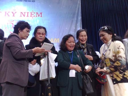 Xúc động lễ Kỷ niệm 55 năm học sinh miền Nam trên đất Bắc - 3 Xúc động lễ Kỷ niệm 55 năm học sinh miền Nam trên đất Bắc - 3