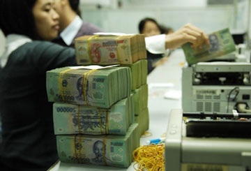 Chứng khoán “huy động vốn” với lãi suất trên 17% - 1 Chứng khoán “huy động vốn” với lãi suất trên 17% - 1