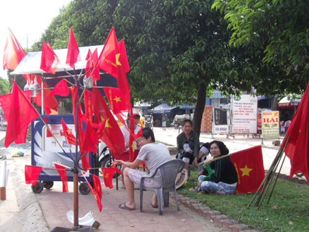 Ngóng từng phút đợi giờ bóng lăn - 5