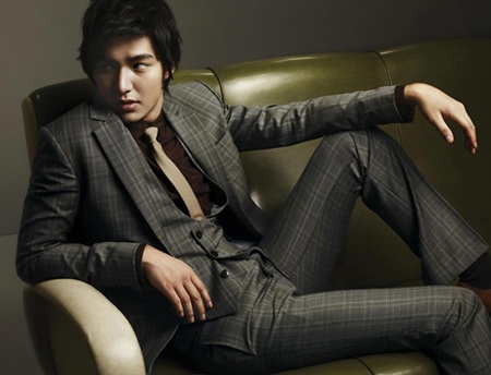 Lee Min Ho muốn hẹn hò với "đàn chị" Song Hye Kyo - 12 Lee Min Ho muốn hẹn hò với "đàn chị" Song Hye Kyo - 12