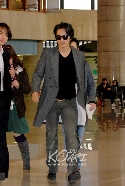 Hình ảnh mới của bốn “mỹ nam” xứ Hàn tại Nhật Bản - 2