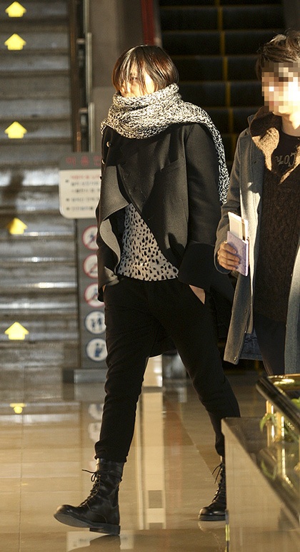 Hình ảnh mới của bốn “mỹ nam” xứ Hàn tại Nhật Bản - 4