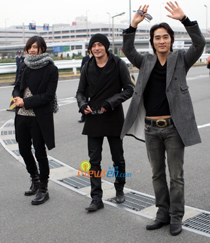 Hình ảnh mới của bốn “mỹ nam” xứ Hàn tại Nhật Bản - 8