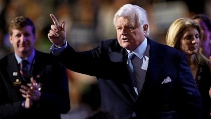 Những nhân vật nổi tiếng thế giới qua đời năm 2009 - 5