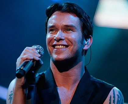 Những nhân vật nổi tiếng thế giới qua đời năm 2009 - 8