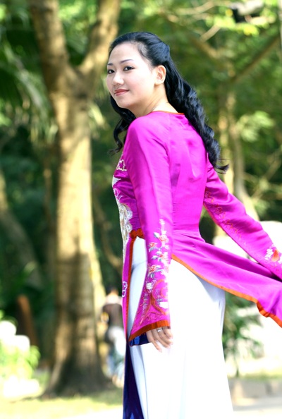 MC Mỹ Vân: “Chồng tôi nhiều lúc cũng cô đơn...” - 2 MC Mỹ Vân: “Chồng tôi nhiều lúc cũng cô đơn...” - 2