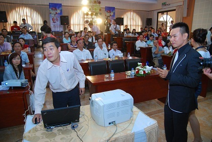 Quay số “Vạn lời tri ân - Ngàn lần may mắn” đợt 4 - 1