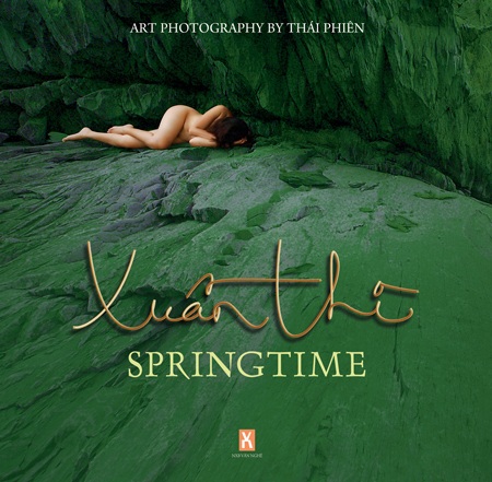 Ảnh nude “Xuân thì” bị “loại” khỏi giải sách đẹp Việt Nam - 1 Ảnh nude “Xuân thì” bị “loại” khỏi giải sách đẹp Việt Nam - 1