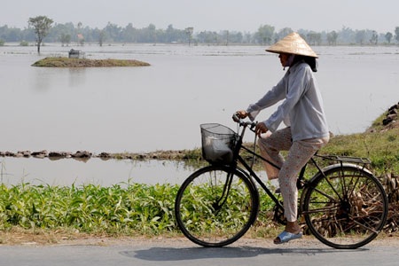 Việt Nam ứng phó với biến đổi khí hậu qua ống kính người nước ngoài - 8 Việt Nam ứng phó với biến đổi khí hậu qua ống kính người nước ngoài - 8