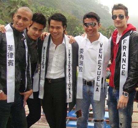 Vĩnh Thụy không bị áp lực bởi thành công của Tiến Đoàn  - 2