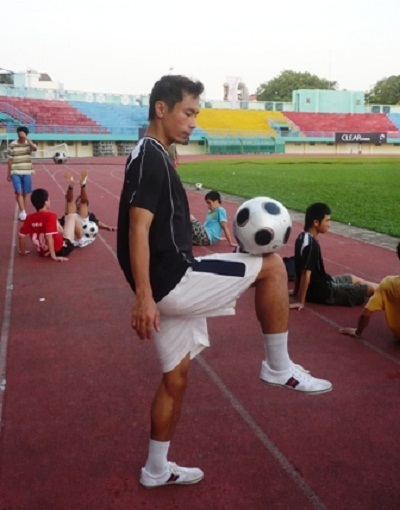 “Nóng” trước giờ khai cuộc - 5