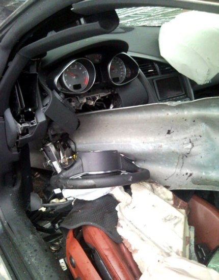 Một tai nạn thảm khốc với siêu xe Audi R8  - 2