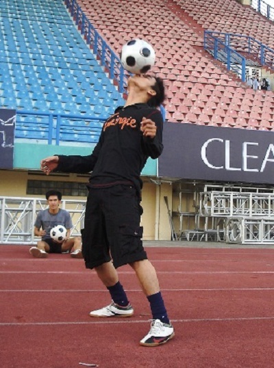 “Nóng” trước giờ khai cuộc - 7