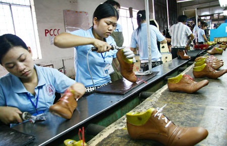 Lương ngành hàng không cao gấp 10 lần ngành da giày - 1 Lương ngành hàng không cao gấp 10 lần ngành da giày - 1