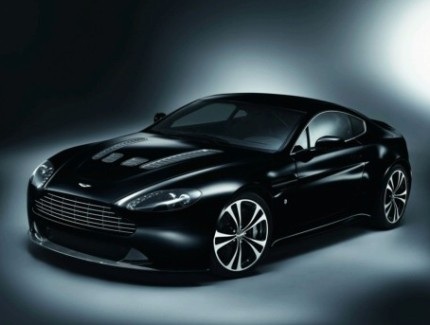 Phiên bản đặc biệt đen tuyền của Aston Martin  - 4