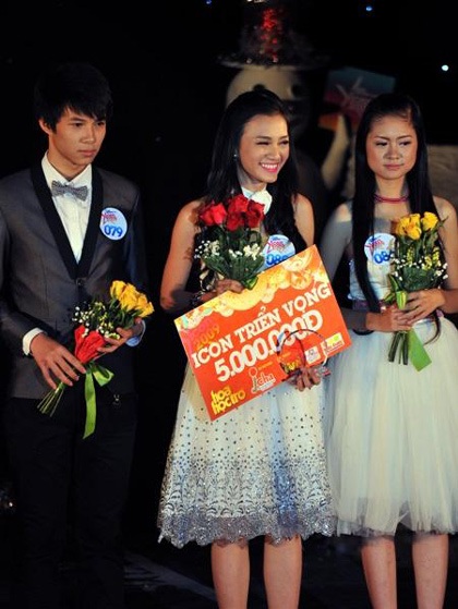 Đàm Phương Linh đăng quang HHT Icon 09 - 11 Đàm Phương Linh đăng quang HHT Icon 09 - 11