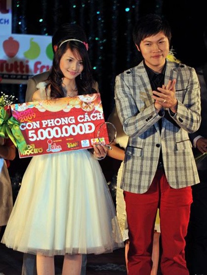 Đàm Phương Linh đăng quang HHT Icon 09 - 13 Đàm Phương Linh đăng quang HHT Icon 09 - 13