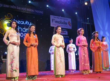 Lộ diện Hoa khôi duyên dáng ĐH Ngoại thương 2009 - 8 Lộ diện Hoa khôi duyên dáng ĐH Ngoại thương 2009 - 8