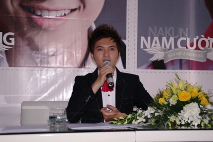 Nhiều sao tới “chung vui” cùng Nam Cường  - 2 Nhiều sao tới “chung vui” cùng Nam Cường  - 2