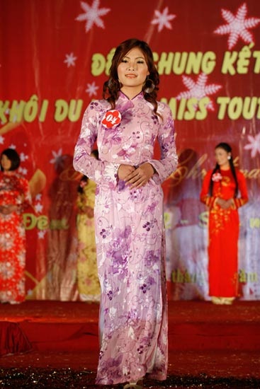 Hoa khôi đầu tiên của Trường CĐ Du lịch Hà Nội - 7 Hoa khôi đầu tiên của Trường CĐ Du lịch Hà Nội - 7