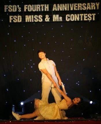 Chọn được cặp đôi tài sắc nhất khoa Đại cương - 4 Chọn được cặp đôi tài sắc nhất khoa Đại cương - 4