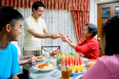 Hài hước chuyện ra mắt bố mẹ vợ  - 1