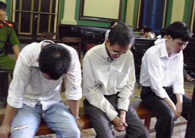 Các thành viên “sáng lập” mocxi lĩnh hơn 6 năm tù - 1