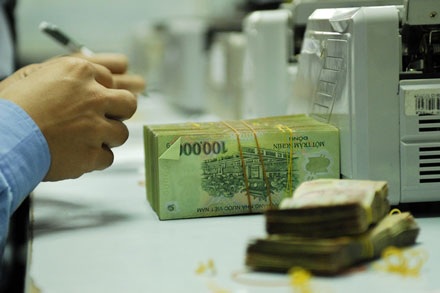 Đua lãi suất và năng lực quản trị, điều hành - 1 Đua lãi suất và năng lực quản trị, điều hành - 1
