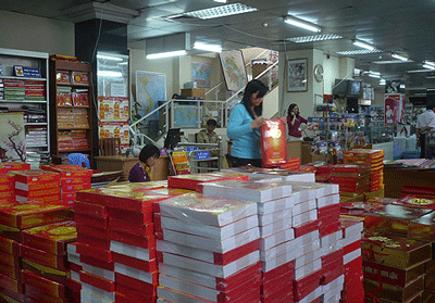 Thị trường lịch 2010: Cận ngày vẫn vắng người mua - 1