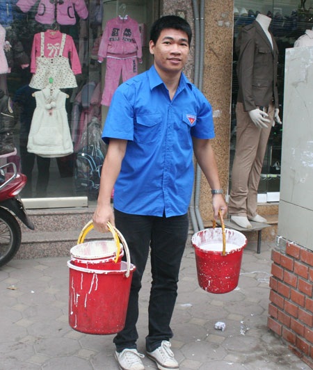 Hà Nội ngày đầu ra quân xóa bỏ quảng cáo rao vặt trái phép  - 2 Hà Nội ngày đầu ra quân xóa bỏ quảng cáo rao vặt trái phép  - 2