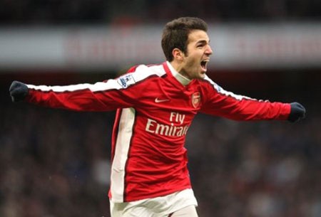 Fabregas chói sáng giúp Arsenal đè bẹp Aston Villa - 1 Fabregas chói sáng giúp Arsenal đè bẹp Aston Villa - 1