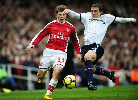 Fabregas chói sáng giúp Arsenal đè bẹp Aston Villa - 2 Fabregas chói sáng giúp Arsenal đè bẹp Aston Villa - 2