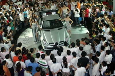 6 vấn đề đáng chú ý trên thị trường ô tô, xe máy năm 2009 - 2 6 vấn đề đáng chú ý trên thị trường ô tô, xe máy năm 2009 - 2