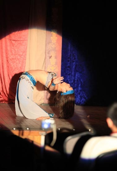 Sôi động đêm diễn Belly dance vì trẻ em có HIV - 3