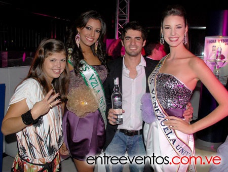 Ngắm nhan sắc Venezuela trong những bức hình mới - 17 Ngắm nhan sắc Venezuela trong những bức hình mới - 17