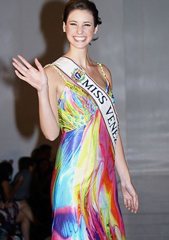 Ngắm nhan sắc Venezuela trong những bức hình mới - 2 Ngắm nhan sắc Venezuela trong những bức hình mới - 2