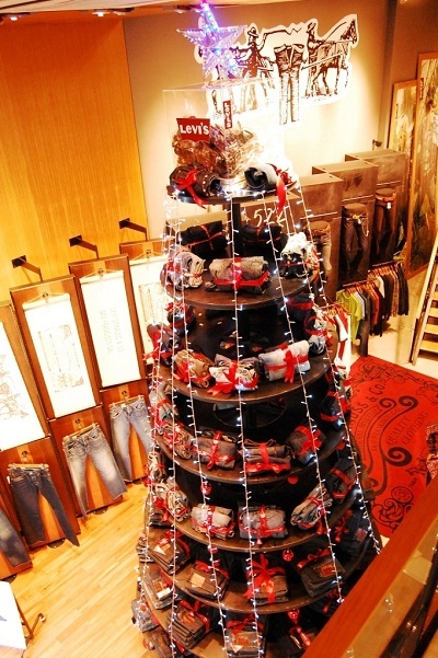 Quà Giáng sinh và năm mới hấp dẫn tại cửa hàng Levis Flagship - 4