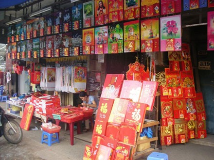 Thị trường lịch 2010: Cận ngày vẫn vắng người mua - 3