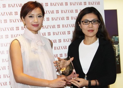 Từ Tịnh Lôi - Nữ tổng biên tập quyến rũ - 2 Từ Tịnh Lôi - Nữ tổng biên tập quyến rũ - 2