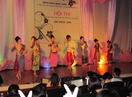 Tưng bừng Hội thi Tiếng hát sinh viên Nội trú ĐH Huế - 4 Tưng bừng Hội thi Tiếng hát sinh viên Nội trú ĐH Huế - 4