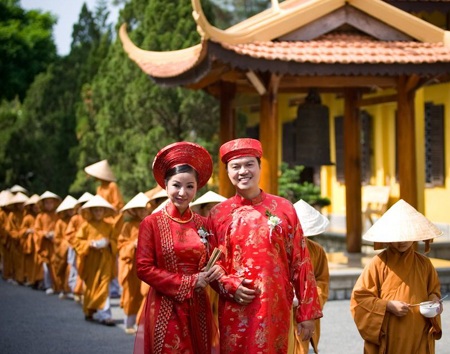 Thúy Nga xúc động trong lễ cưới - 8